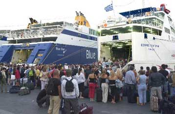 Αυξημένα ακτοπλοϊκά δρομολόγια για τους ταξιδιώτες του Πάσχα