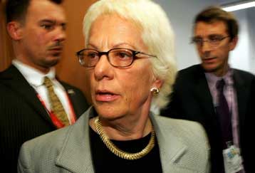 Η Κροατία δεν συνεργάζεται ακόμη πλήρως με το ICTY, προειδοποιεί η Ντελ Πόντε