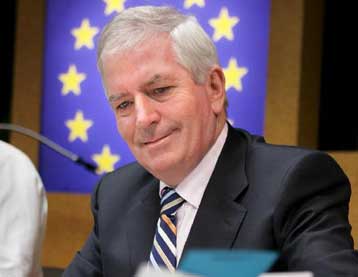 Προθεσμία τριών εβδομάδων δίνει η Κομισιόν για αλλαγές στον «βασικό μέτοχο»