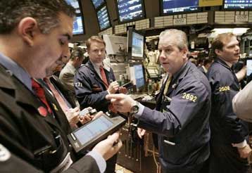 Ανοδος στη Γουόλ Στριτ, πτώση στα ευρωπαϊκά χρηματιστήρια τη Μ.Τετάρτη