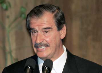 Με καθαίρεση ανώτατου αξιωματούχου τερματίστηκε «προεδρική» κρίση στο Μεξικό