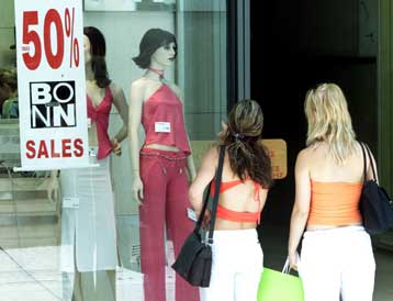 Αυξήθηκε ο τζίρος στο λιανικό εμπόριο κατά 7,5% τον Φεβρουάριο