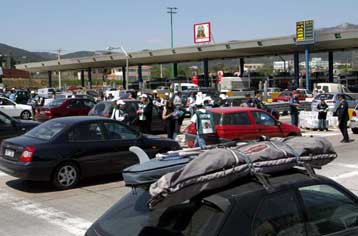 Με σύμμαχο τον καλό καιρό, κορυφώθηκε η έξοδος για το Πάσχα