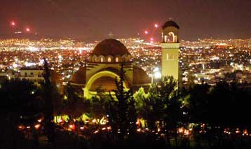 Πάσχα των Ελλήνων, άρρηκτα συνδεδεμένο με τα ήθη και τα έθιμα του τόπου