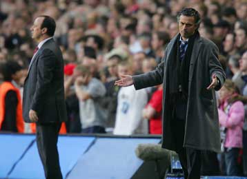 Αισιόδοξος για την πρόκριση μέσα στο «Ανφιλντ» είναι ο Μουρίνιο