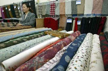 Υπό εξέταση το αίτημα των χωρών για τα κινέζικα προϊόντα δήλωσε ο αρμόδιος επίτροπος