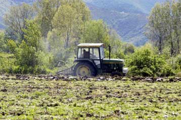 Επιστροφή 25,36 εκατ. ευρώ ζητά από την Ελλάδα η Ευρωπαϊκή Επιτροπή