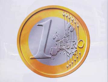 Ένα βήμα πριν την ένταξή της στην ΟΝΕ βρίσκεται η Κύπρος