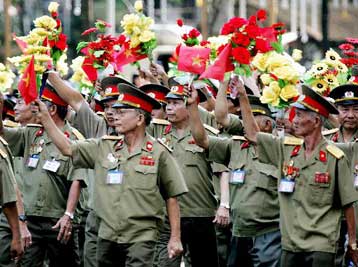 Εκδηλώσεις στο Βιετνάμ για τη συμπλήρωση 30 ετών από την πτώση της Σαϊγκόν