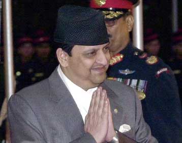 Δεν αποκαθίσταται η δημοκρατία στο Νεπάλ παρά την άρση κατάστασης εκτάκτου ανάγκης