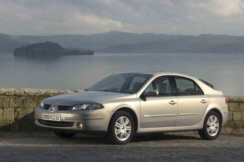 Ανανεωμένη Renault Laguna από 19.000 ευρώ