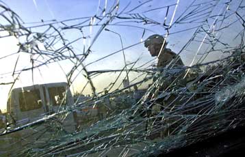 Επίθεση αυτοκτονίας με 25 νεκρούς στην έδρα του κουρδικού κόμματος στο Ιράκ