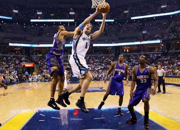 Φοίνιξ και Μαϊάμι προκρίθηκαν στον β γύρο των πλέι-οφ