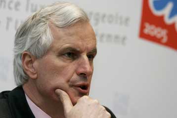 Αισιόδοξος ότι θα επικρατήσει το γαλλικό «ναι» για το Ευρωσύνταγμα ο Μισέλ Μπαρνιέ