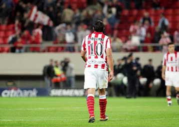 Ο Ζιοβάνι θέλει να μείνει στον Ολυμπιακό, που δεν βιάζεται να κλείσει το θέμα