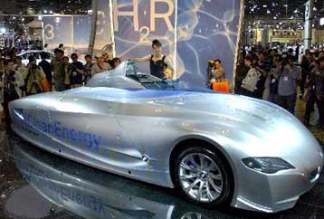 Μείωση κερδοφορίας για την BMW στο πρώτο τρίμηνο