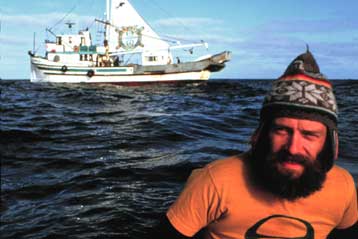 Πέθανε στα 63 του ο συνιδρυτής της Greenpeace Μπομπ Χάντερ