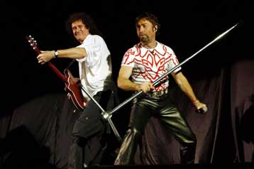 Το γύρο της Βρετανίας κάνει και πάλι το θρυλικό συγκρότημα των Queen