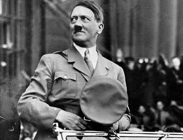 Οι τελευταίες ώρες του Χίτλερ όπως τις αφηγείται η 93χρονη σήμερα νοσοκόμα του