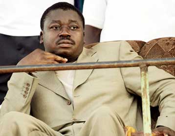 Πρόεδρος του Τόγκο ο Γκνασίνγκμπε με απόφαση του συνταγματικού δικαστηρίου