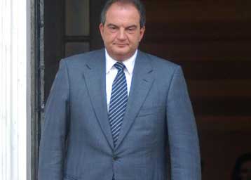 Δέκτες παραπόνων οι βουλευτές που επισκέφθηκαν τις περιφέρειές τους