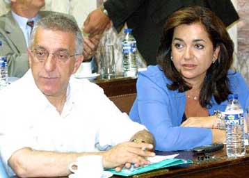 Σε αναζήτηση προσώπων η ΝΔ με στόχο τη νίκη στις δημοτικές και νομαρχιακές εκλογές