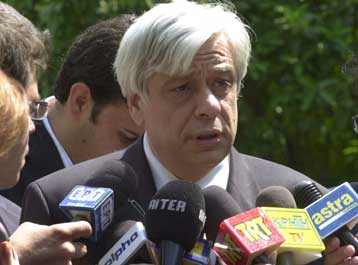 Την Παρασκευή θα σταλεί η απαντητική επιστολή της κυβέρνησης για το «βασικό μέτοχο»