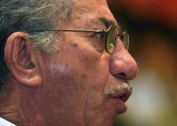 Ο Τ.Παπαδόπουλος υπεραμύνεται της άρνησης για κατάθεση αλλαγών επί του σχεδίου Ανάν