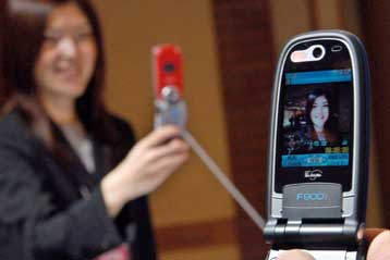 To 100% πλησιάζει η διείσδυση της κινητής τηλεφωνίας στη δυτική Ευρώπη