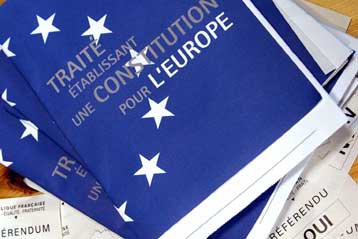 Ισόρροπη αντιμετώπιση του όχι στο δημοψήφισμα ζητούν εργαζόμενοι σε γαλλικά ΜΜΕ