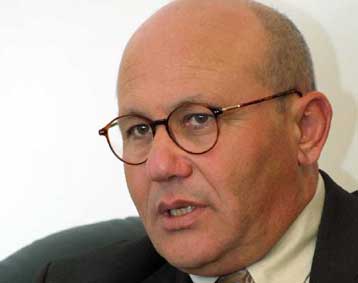 Λύση με ισότιμα ιδρυτικά κράτη ζητεί για το Κυπριακό ο Ταλάτ