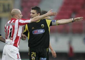 AEK και Ολυμπιακός κλήθηκαν σε απολογία από την ΕΠΟ