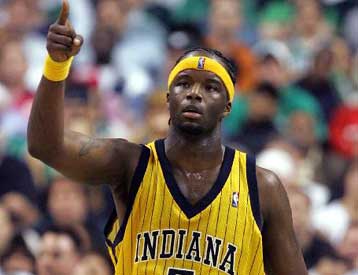 Στον επόμενο γύρο των πλέι οφ του ΝΒΑ πέρασαν Πέισερς και Μάβερικς