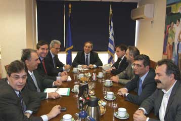 Κρίσιμη συνάντηση ΕΕΤ-ΟΤΟΕ για το ασφαλιστικό των τραπεζοϋπαλλήλων