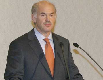 Επικριτικός ο ΣΥΝ για την παρουσία Παπανδρέου στις εργασίες της Λέσχης Μπίλντενμπεργκ