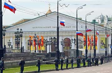 Πλήθος ηγετών στη Μόσχα για την 60ή επέτειο της νίκης κατά του ναζισμού