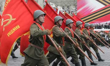 Γκρίνιες από πρώην σοβιετικές δημοκρατίες για τους εορτασμούς των 60 χρόνων της νίκης