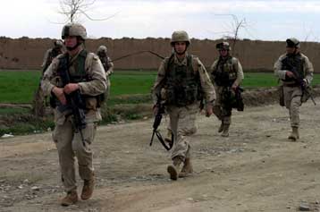 Δύο Αμερικανοί στρατιώτες και 23 αντάρτες νεκροί σε νέες μάχες στο Αφγανιστάν