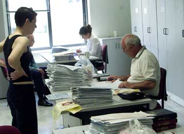 Παρατείνονται οι προθεσμίες αυτοπεραίωσης, ληξιπρόθεσμων οφειλών και δηλώσεων