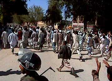 Αιματηρή διαδήλωση στο Αφγανιστάν για την αμερικανική «βεβήλωση» του κορανίου