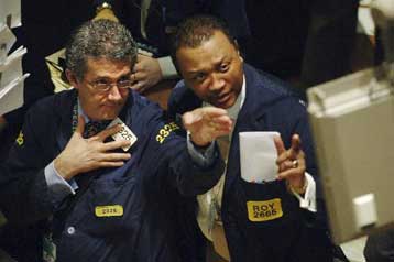 Με απώλειες η Γουόλ Στριτ, με κέρδη οι ευρωπαϊκές κεφαλαιαγορές την Πέμπτη