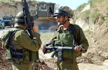Μάχες ανταρτών της Χεζμπολάχ με ισραηλινές δυνάμεις στο σύνορα Λιβάνου-Ισραήλ