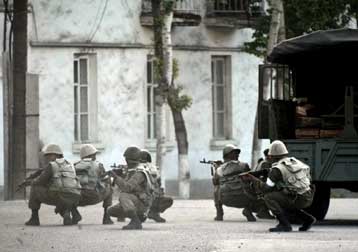 Νέος γύρος συγκρούσεων στο Ουζμπεκιστάν – Βολές του προέδρου κατά των ισλαμιστών