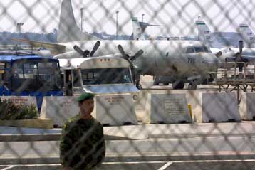 Επεισόδια στα Χανιά κατά την έξοδο ΝΑΤΟϊκών πληρωμάτων