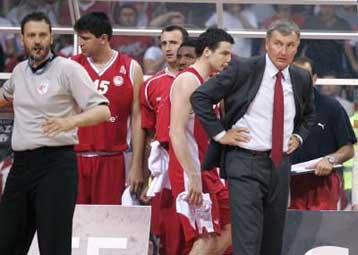 Διαμαρτύρεται για την διαιτησία η ΚΑΕ Ολυμπιακός