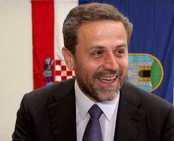 Νίκη για τους σοσιαλδημοκράτες του Ράτσαν στις δημοτικές εκλογές του Ζάγκρεμπ