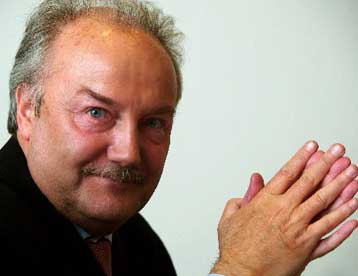 «Προμήθειες» ανώτατων Ρώσων πολιτικών από το πρόγραμμα «Πετρέλαιο αντί Τροφίμων»