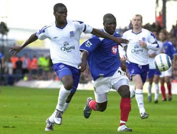 Η Μίντλεσμπρο αγοράζει τον Αγεκμπένι από την Πόρτσμουθ-Η Μπόλτον «δένει» τον Ντιουφ