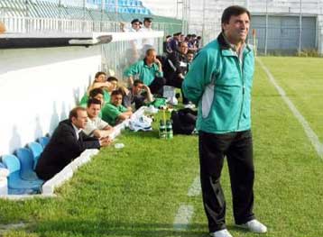 Διαψεύδει ο Ακράτητος την παραίτηση Τεννέ και την πρόσληψη Σ. Παπαδόπουλου