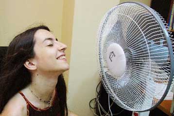 Ζέστη την Τρίτη και την Τετάρτη, έρχεται κακοκαιρία από την Πέμπτη